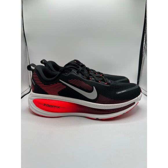 Nike Vomero 18 “Black Bright Crimson” size 6 men’s/7.5 womens
